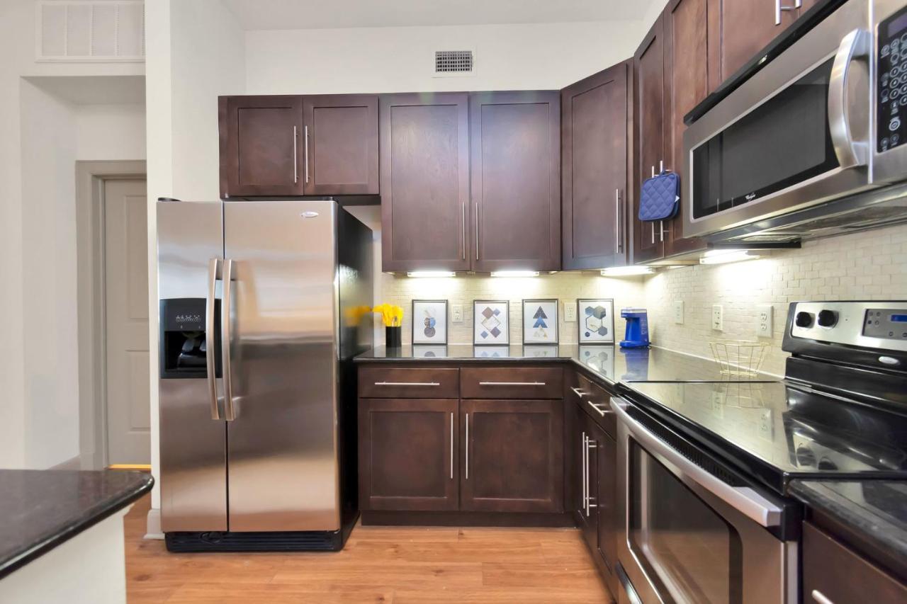 Welcome To The Suite Spot Luxury 1Bedroom Mid-Rise In Suger Land Х'юстон Екстер'єр фото